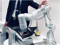 Flexiv發(fā)布首個(gè)自適應(yīng)機(jī)械臂 帶來第三代機(jī)器人技術(shù)