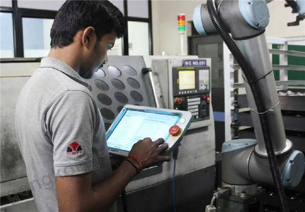 �����C���˸�׃�oՓ��С��