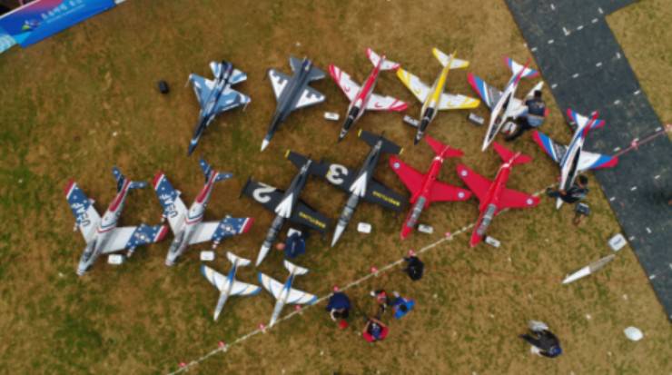 ���H피�(j��)�u�����(hu��)ʮ���ژs�ɼ���ʬF(xi��n)