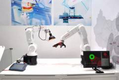 3C行業的大佬們該如何利用工業機器人實現產能最大化?