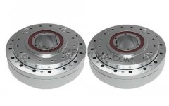 KUKA�C(j��)���˜p�ٙC(j��)�g϶�^(gu��)��S�޼���