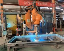 庫卡機器人汽車底板焊接節氣裝置